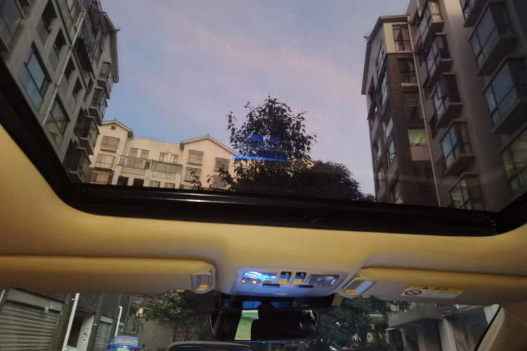 Used Toyota Highlander 2018 2.0T Four-Wheel Drive Luxury Edition 7 Seats China V Emission Standard
