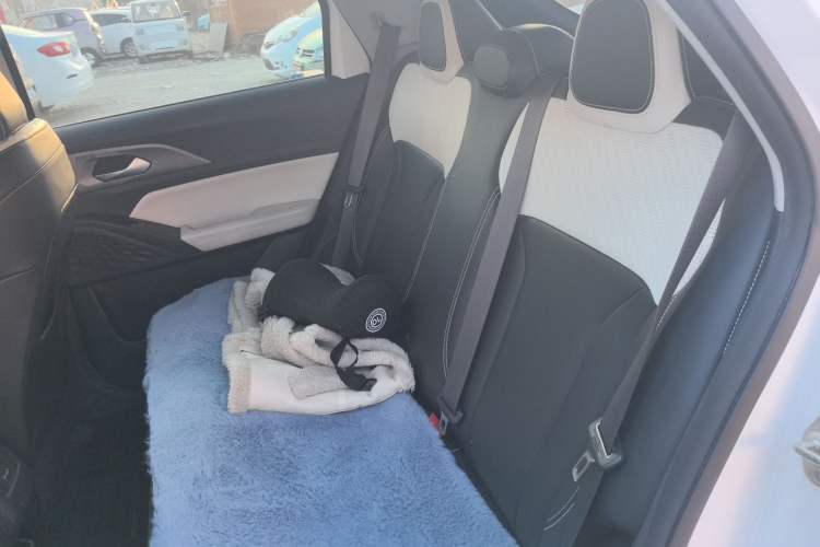 Used Geometry E Firefly 2024 401km Starlight
