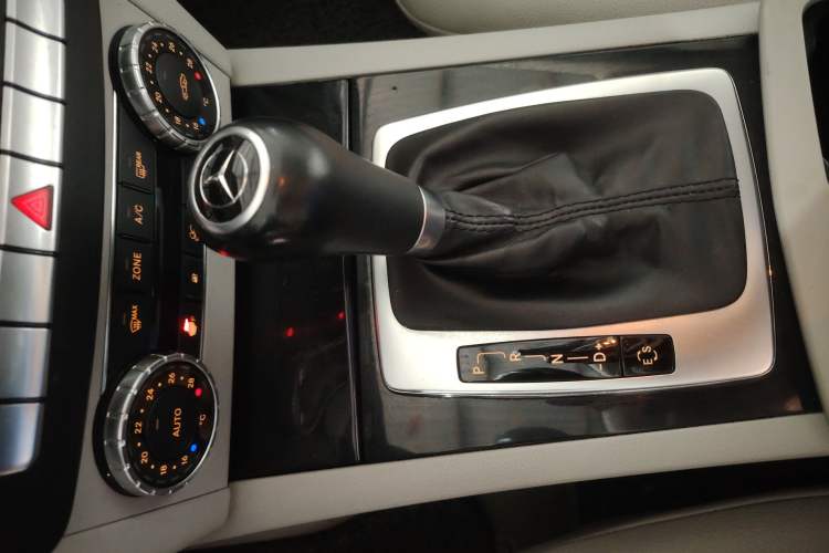 Used Mercedes-Benz C-Class 2013 C 180 Classic Grand Edition
