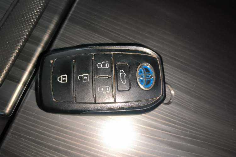 Used Toyota Sienna 2021 2.5L Hybrid Premium Edition
