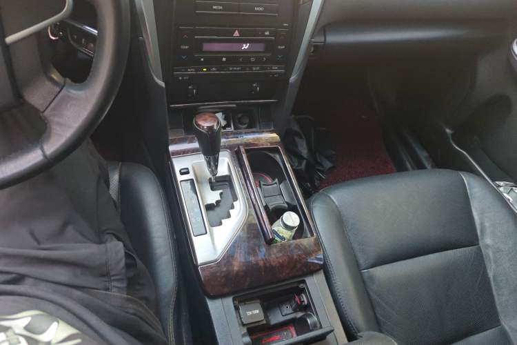 Used Toyota Camry 2015 2.0G Premier Edition
