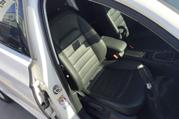 Used Volkswagen Lamando 2015 280TSI DSG Comfort Edition
