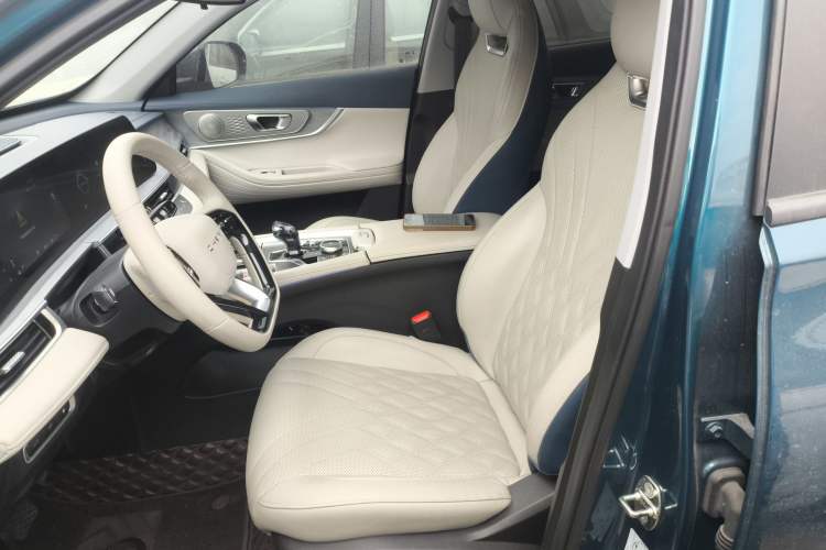 Used Chery Tiggo 7 PLUS New Energy 2023 1.5T ZhiShang Trim
