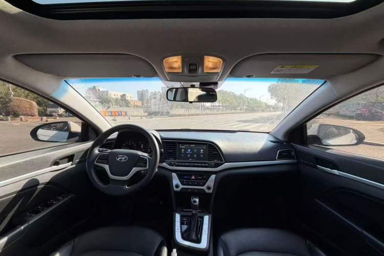 Used Hyundai Elantra 2016 1.6L Automatic ZhiXuan – Elite Version