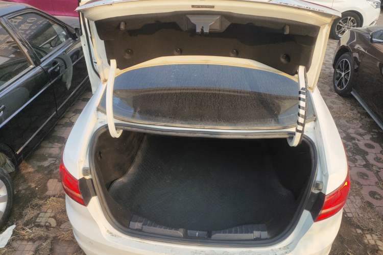 Used Ford Escort 2015 1.5L Manual Comfort Model
