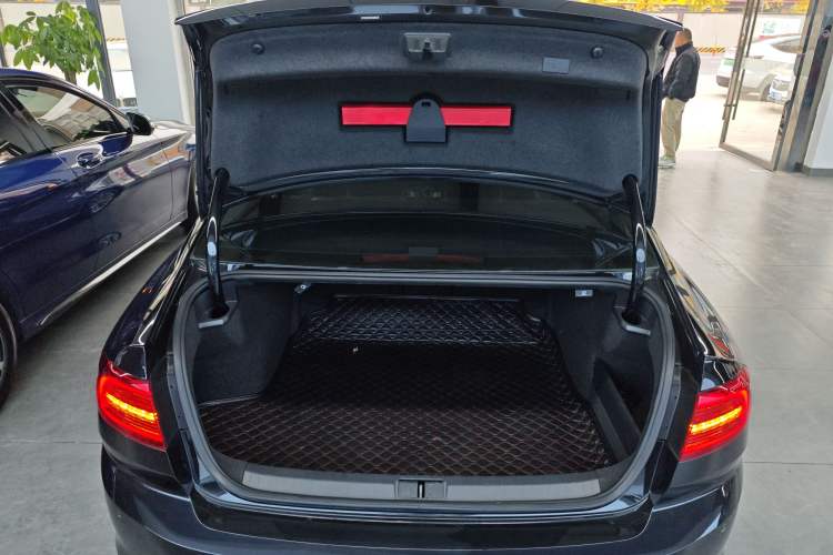 Used Volkswagen Magotan 2019 330TSI DSG Leading Model China VI Standard
