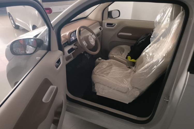 Used Wuling Hongguang MINIEV 2024 3rd Generation 215km Youth Edition