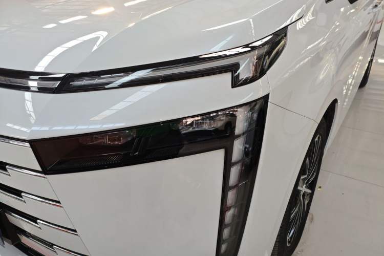 Used GAC Trumpchi Trumpchi E8 2024 Honor Series 2.0L Honor Edition