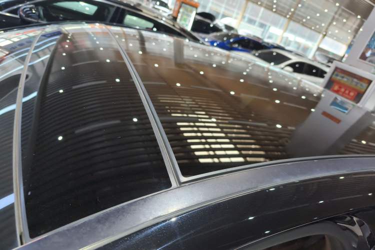 Used Mercedes-Benz E-Class 2023 Facelift E 260 L
