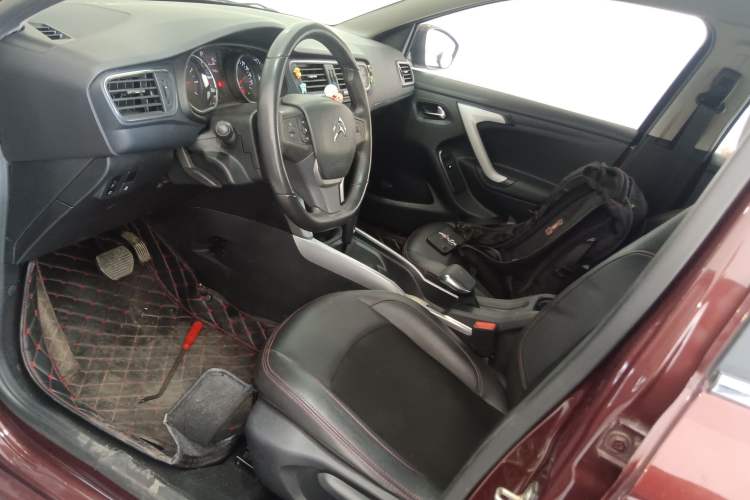 Used Citroen C3-XR 2015 1.6L Automatic Pioneer Model
