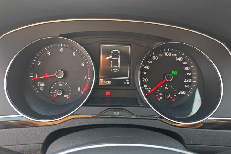 Used Volkswagen Magotan 2018 330TSI DSG Advanced Model
