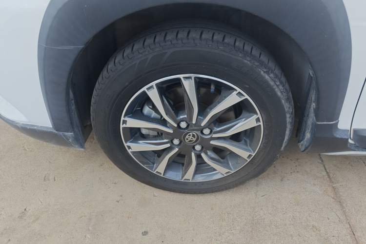 Used Toyota YARiS L 2022 X-Trail 1.5L CVT Luxury PLUS Edition
