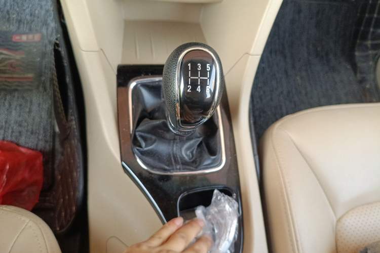 Used Baojun 730 2016 1.5L Manual Comfort Version 7 Seats China V Emission Standard