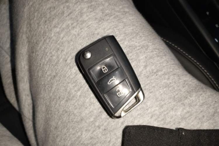 Used Volkswagen Touran 2018 Volkswagen Touran L 280TSI DSG Boundary Edition 7 Seats China V Emission Standard
