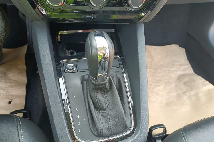 Used Volkswagen Sagitar 2017 1.6L Automatic Comfort Model
