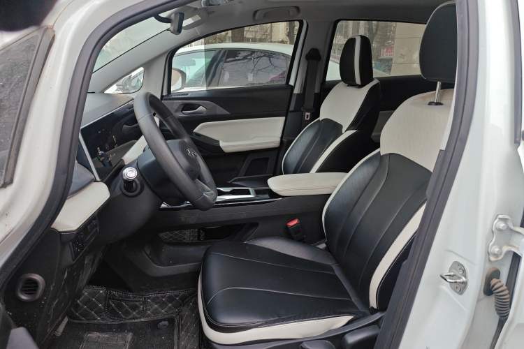 Used Geometry E Firefly 2024 401km Starlight
