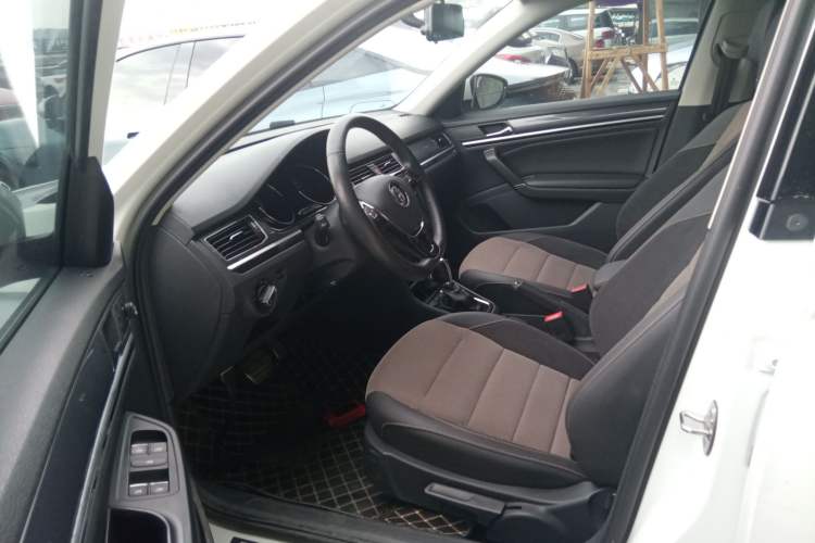 Used Volkswagen C-TREK 2018 230TSI DSG Comfort Model