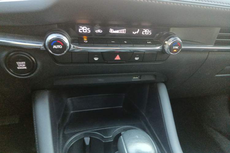 Used Mazda Mazda 3 Axela 2021 2.0L Automatic Zhiya Edition
