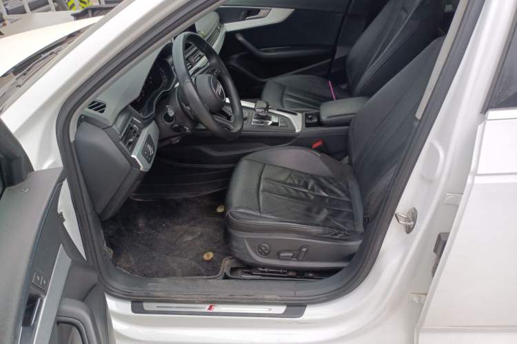 Used Audi A4L 2019 40 TFSI Fashion Edition China VI Emission Standard
