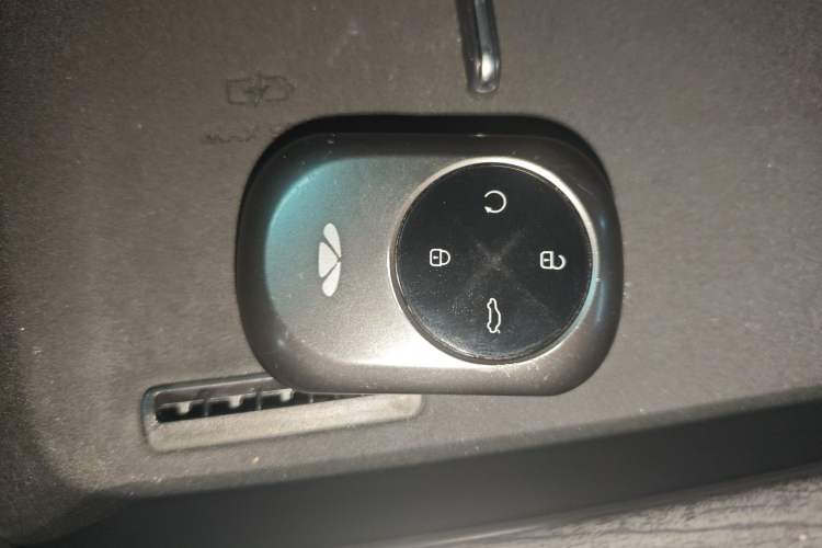 Used Chery Fengyun A8L 2025 1.5 TGDI 145 km Luxury Version