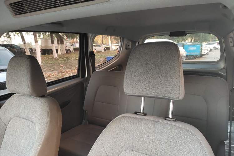 Used Wuling Hongguang New Energy 2024 All-Electric Model 300KM Standard Version
