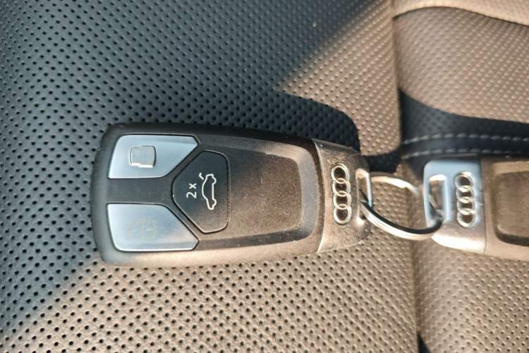 Used Audi A4L 2022 40 TFSI Fashion Dynamic Model
