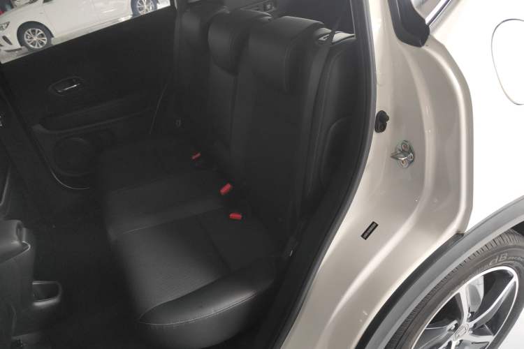 Used Honda Vezel 2020 1.5L CVT Pioneer Edition
