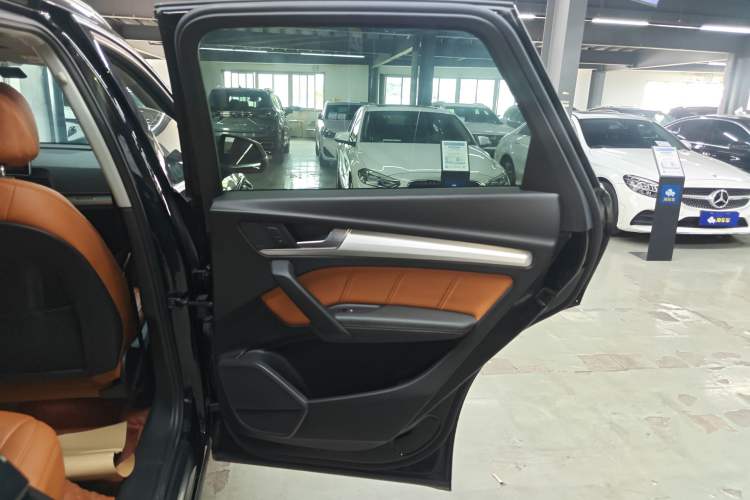 Used Audi Q5L 2020 Updated 40 TFSI Prestige Fashion Edition
