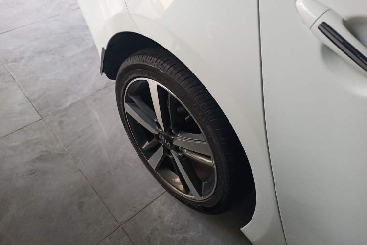 Used Kia K3 2017 1.6L Automatic 15th Anniversary Special Edition GLS
