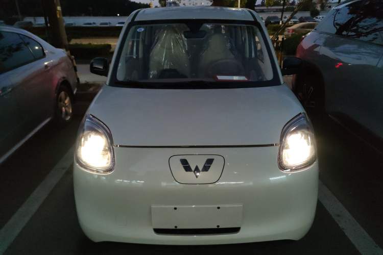 Used Wuling Hongguang MINIEV 2025 Four-Door Version Advanced Edition
