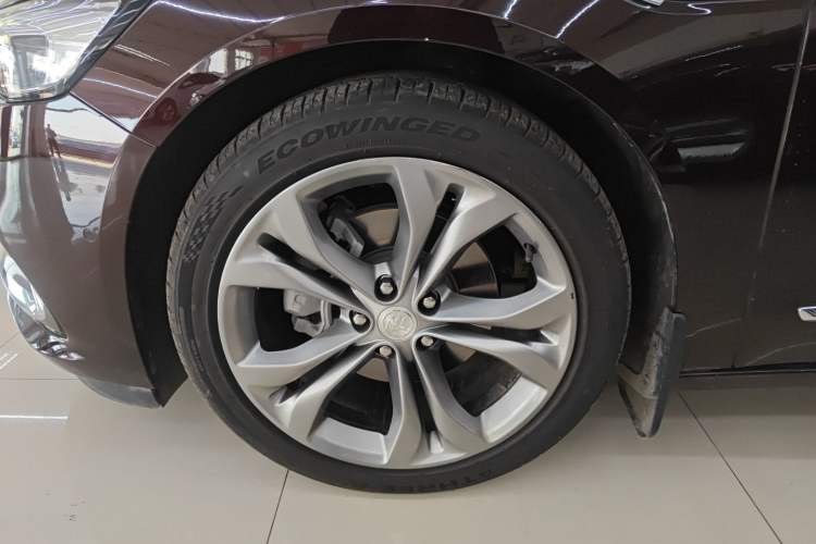 Used Buick LaCrosse 2021 Avenir Avia First-Edition Model
