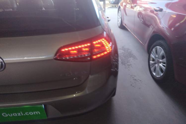 Used Volkswagen Golf 2015 1.2TSI Automatic Comfort Model
