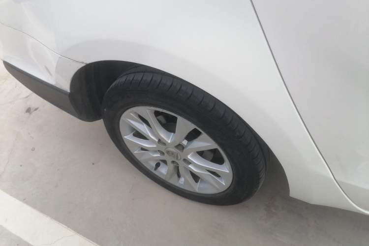 Used Baojun 730 2016 Revised 1.5L Manual Standard Version 7 Seats China V Emission Standard
