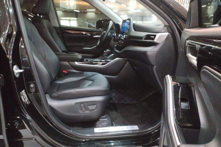 Used Toyota Highlander 2022 Dual-Engine 2.5L Four-Wheel Drive Prestige Version 7 Seats
