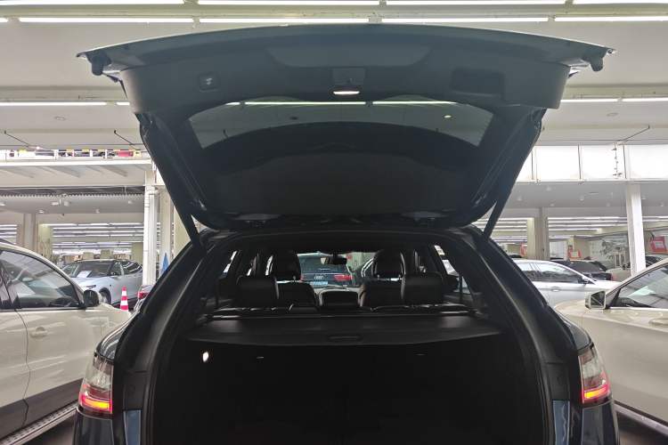 Used Lincoln Nautilus 2019 2.0T Two-Wheel Drive Luxury Edition China VI Standard
