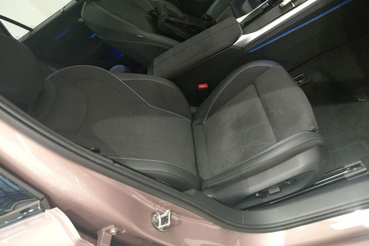 Used Volkswagen Passat 2025 Pro 380TSI Starry Dragon Luxury Edition
