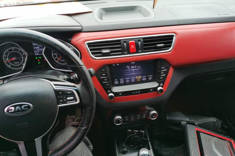 Used JAC Refine S2 2017 1.5L Manual Luxury Connect Edition
