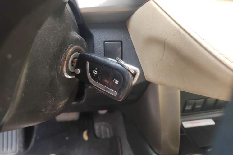 Used Toyota RAV4 2015 2.0L CVT Two-Wheel Drive Urban Edition
