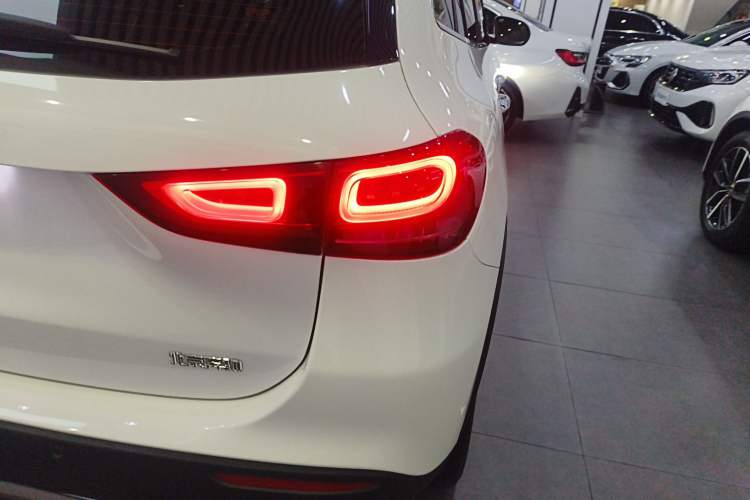 Used Mercedes-Benz GLA 2023 GLA 220
