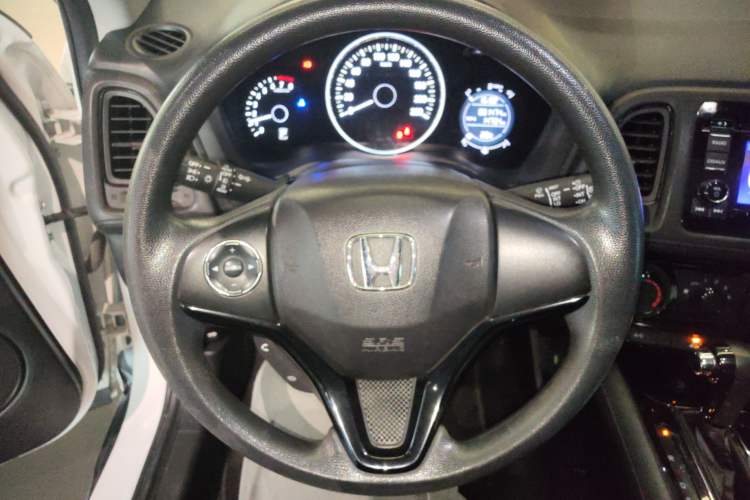 Used Honda Vezel 2017 1.8L CVT Front-Wheel Drive Pioneer Edition