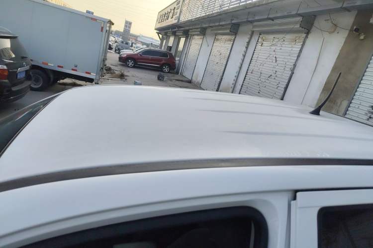 Used  T6 2020 2.0T Diesel Two-Wheel-Drive Elite Version Long Wheelbase China VI Emission Standard HFC4DB2-2E