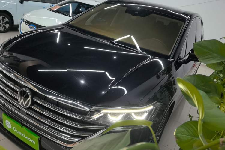 Used Volkswagen Viloran 2020 380TSI Prestige Edition
