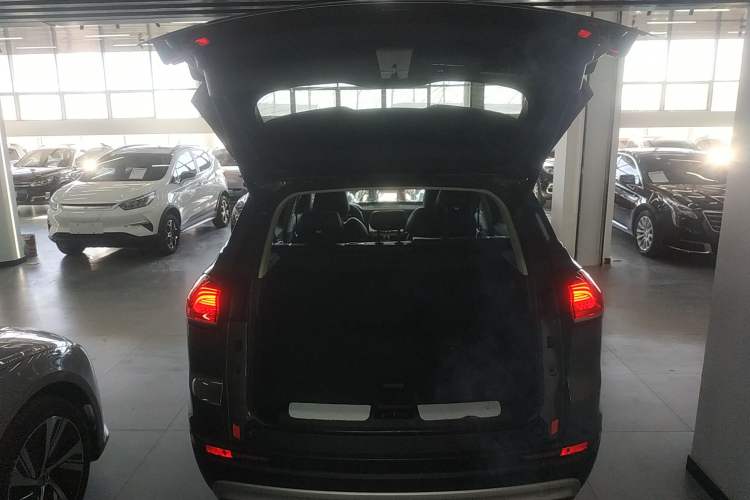 Used Geely Auto Emgrand X7 Sport 2020 1.8TD DCT ZhiZun PRO