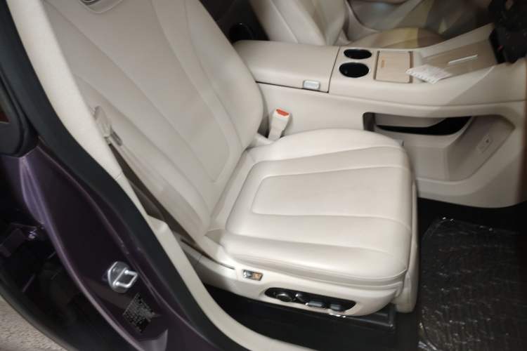 Used Hima Luxeed R7 2024 All-Electric 736 km Ultra
