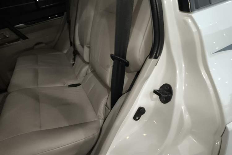 Used Mitsubishi Pajero 2019 V97 3.8L 5-Door GLS Middle East Edition