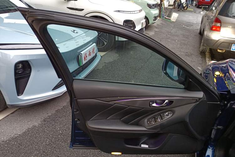 Used Infiniti Q50L 2016 2.0T Enjoyment Edition
