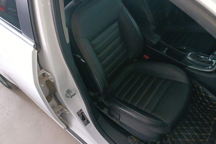 Used Buick Regal 2014 1.6T Fashionable Tech Edition