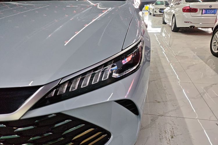 Used BYD Qin PLUS 2025 DM-i Smart Drive 120KM Superior Model