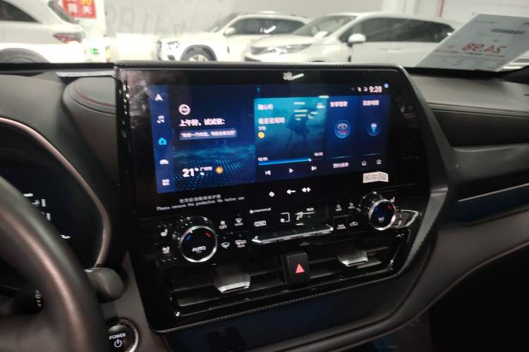 Used Toyota Crown Land Cruiser 2023 2.5L HEV Four-Wheel Drive Flagship Edition
