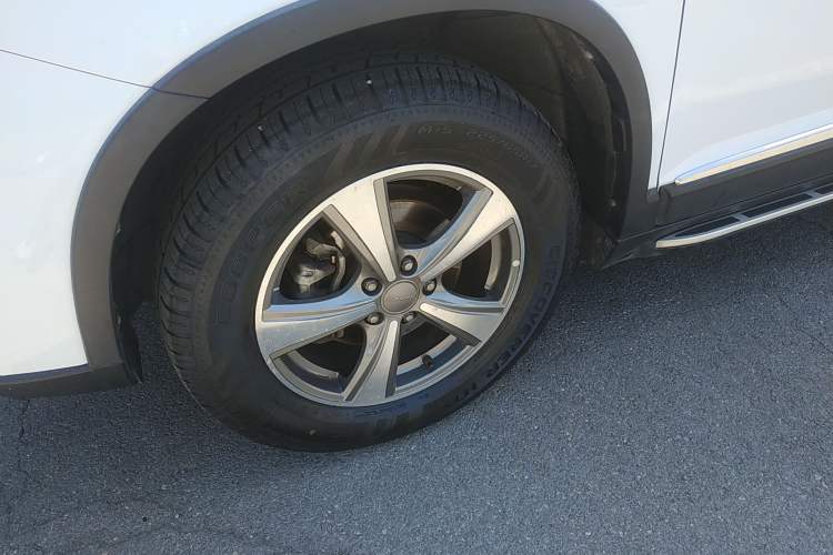 Used Haval H6 2015 Revised Version Sport Edition 1.5T Manual Transmission Two-Wheel Drive Elite Grade
